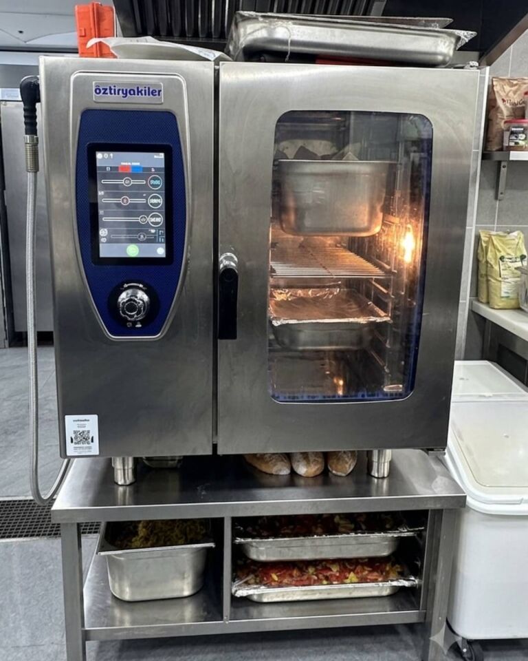 Öztiryakiler Konveksiyonlu Kombi Fırın, GN 1/1 10 Tepsi Kapasiteli, Elektrikli, 7890.C1.10E11.01