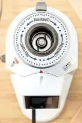 Vosco VKD-P50B Dozaj Ayarlı Tam Otomatik Kahve Değirmeni Touch ,Beyaz,VKD-P50B