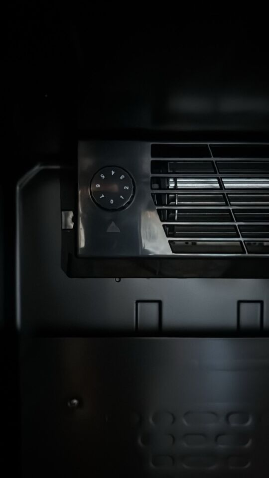 Şenox Dik Tip Şişe Soğutucu Kanopisiz 345 Litre, SDS-385 DC PF